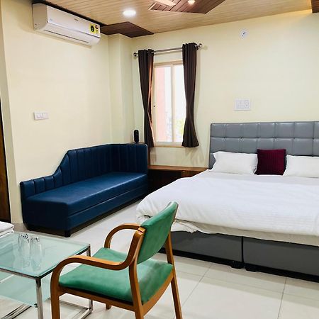 Hotel Shri Shiv Ganga Bhakt Niwas Udždžain Exteriér fotografie