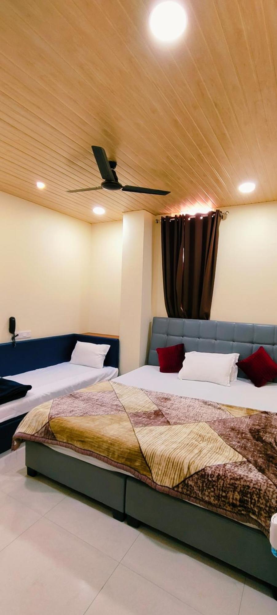 Hotel Shri Shiv Ganga Bhakt Niwas Udždžain Exteriér fotografie