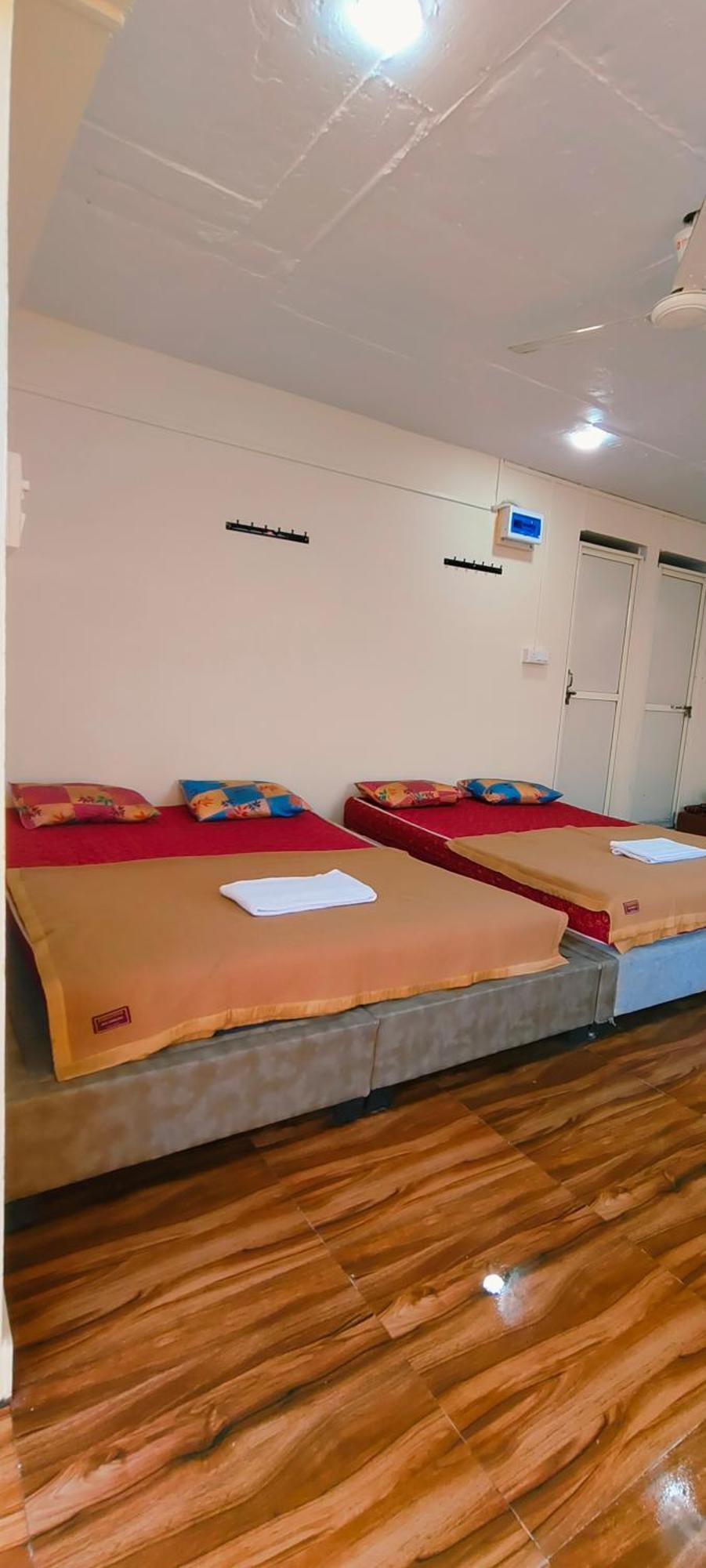 Hotel Shri Shiv Ganga Bhakt Niwas Udždžain Exteriér fotografie