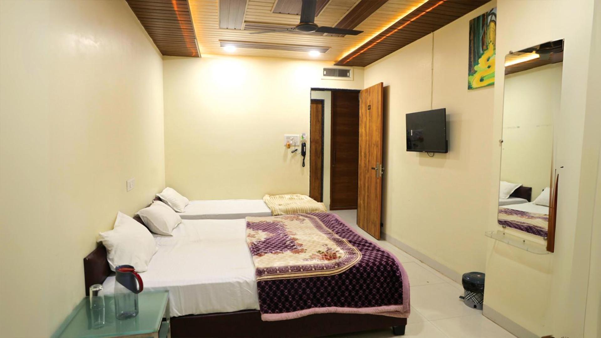 Hotel Shri Shiv Ganga Bhakt Niwas Udždžain Exteriér fotografie