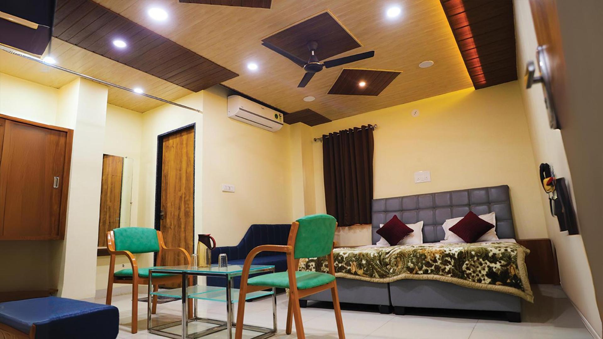 Hotel Shri Shiv Ganga Bhakt Niwas Udždžain Exteriér fotografie
