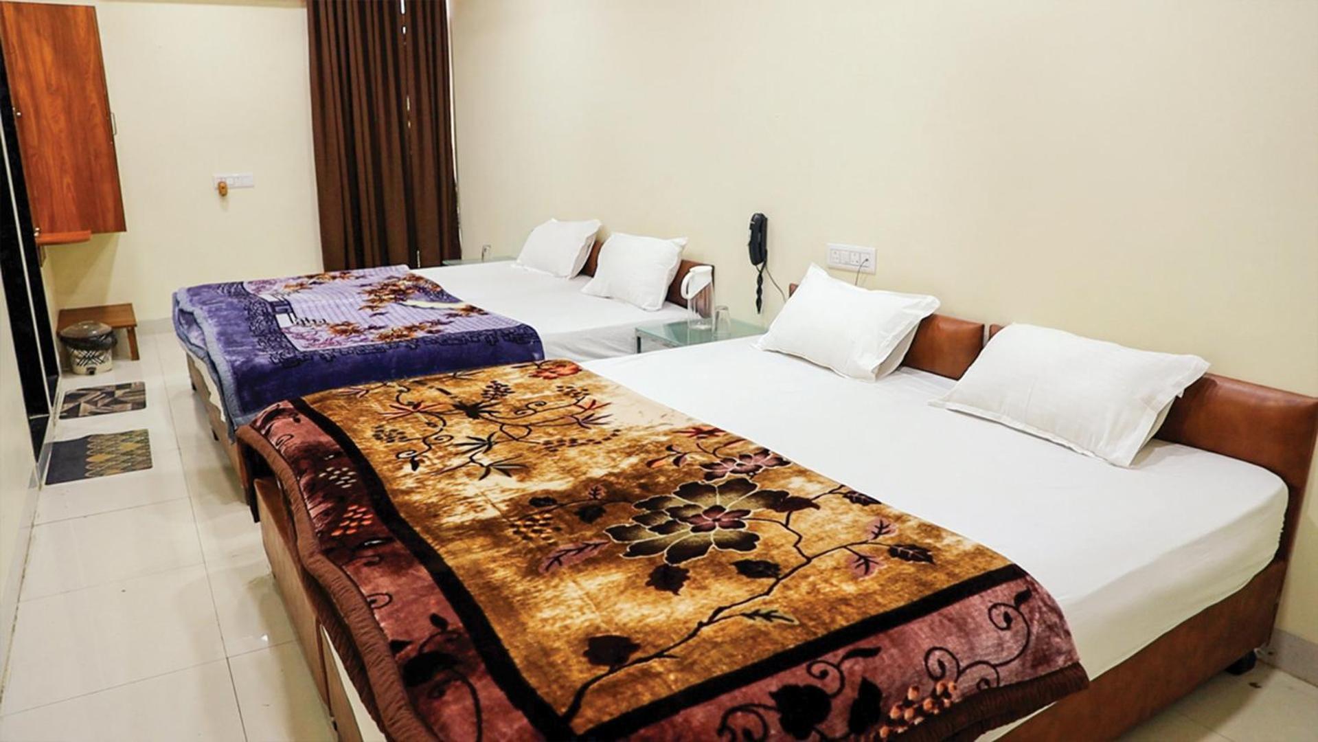 Hotel Shri Shiv Ganga Bhakt Niwas Udždžain Exteriér fotografie