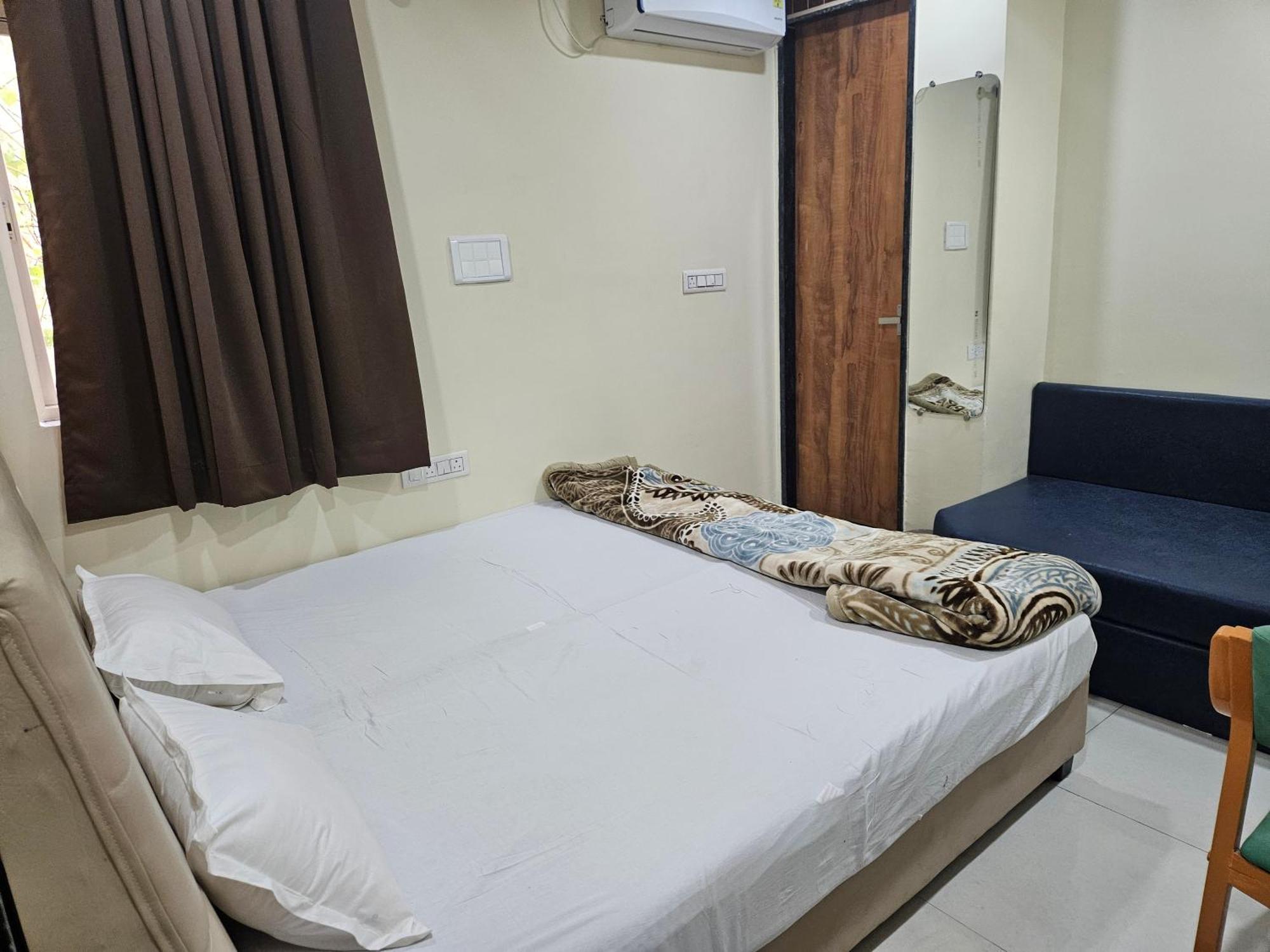 Hotel Shri Shiv Ganga Bhakt Niwas Udždžain Exteriér fotografie