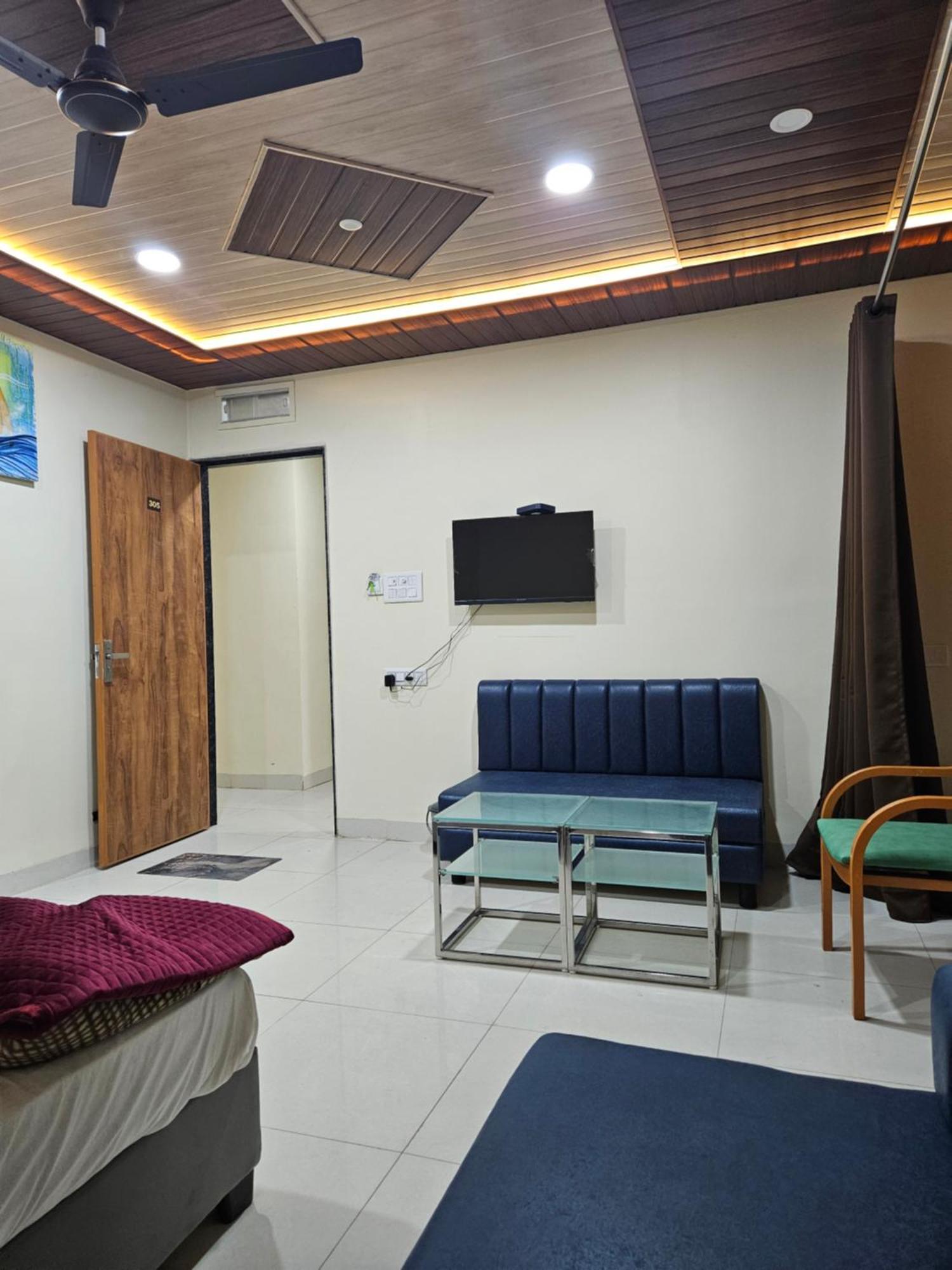 Hotel Shri Shiv Ganga Bhakt Niwas Udždžain Exteriér fotografie