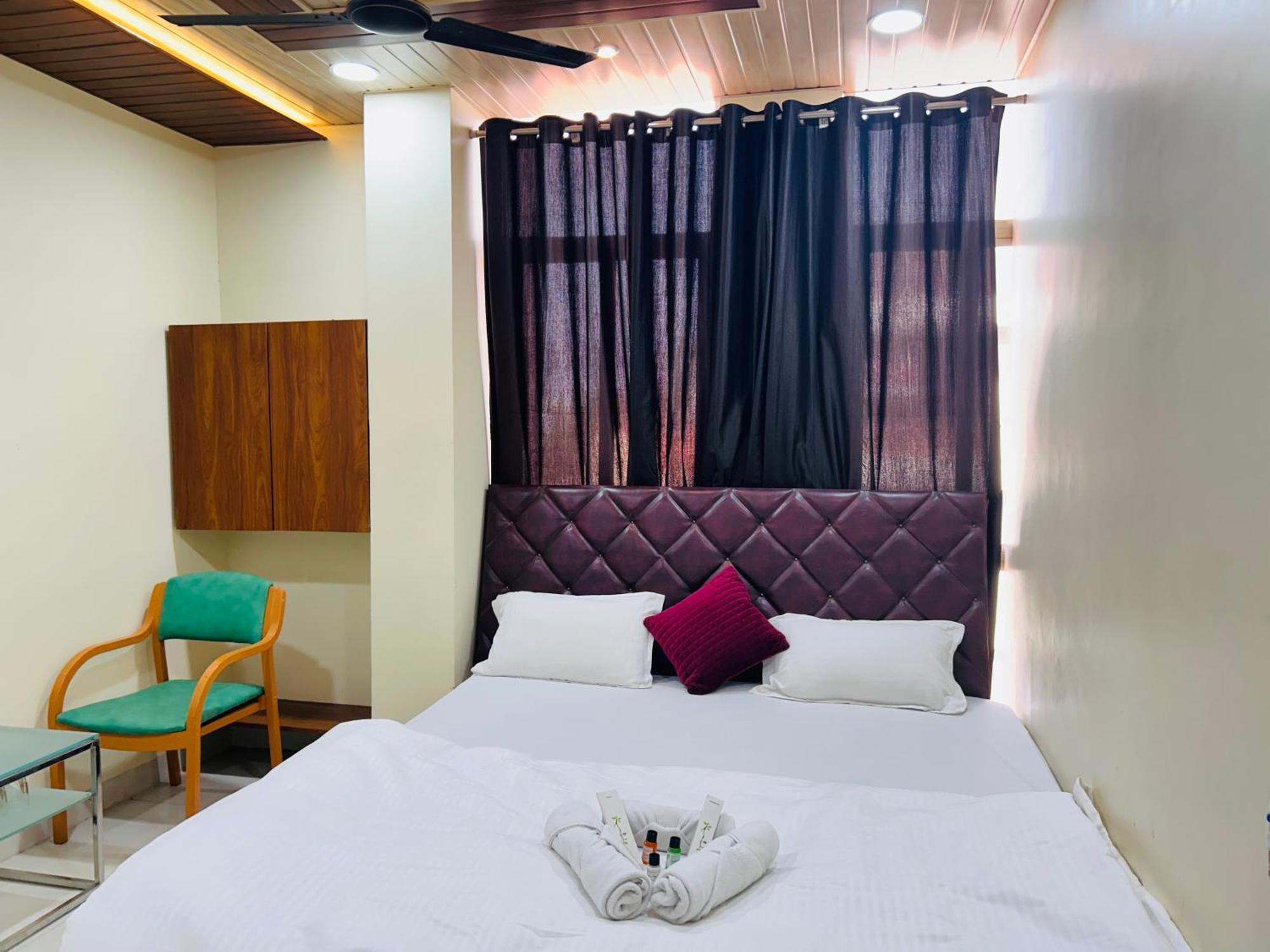 Hotel Shri Shiv Ganga Bhakt Niwas Udždžain Exteriér fotografie